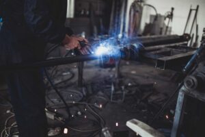 Read more about the article Jasa Pagar Stainless Crystal Aparthouse